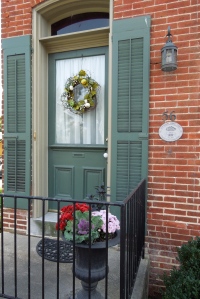 Green Door Wreath www.GraceElizabeths.com